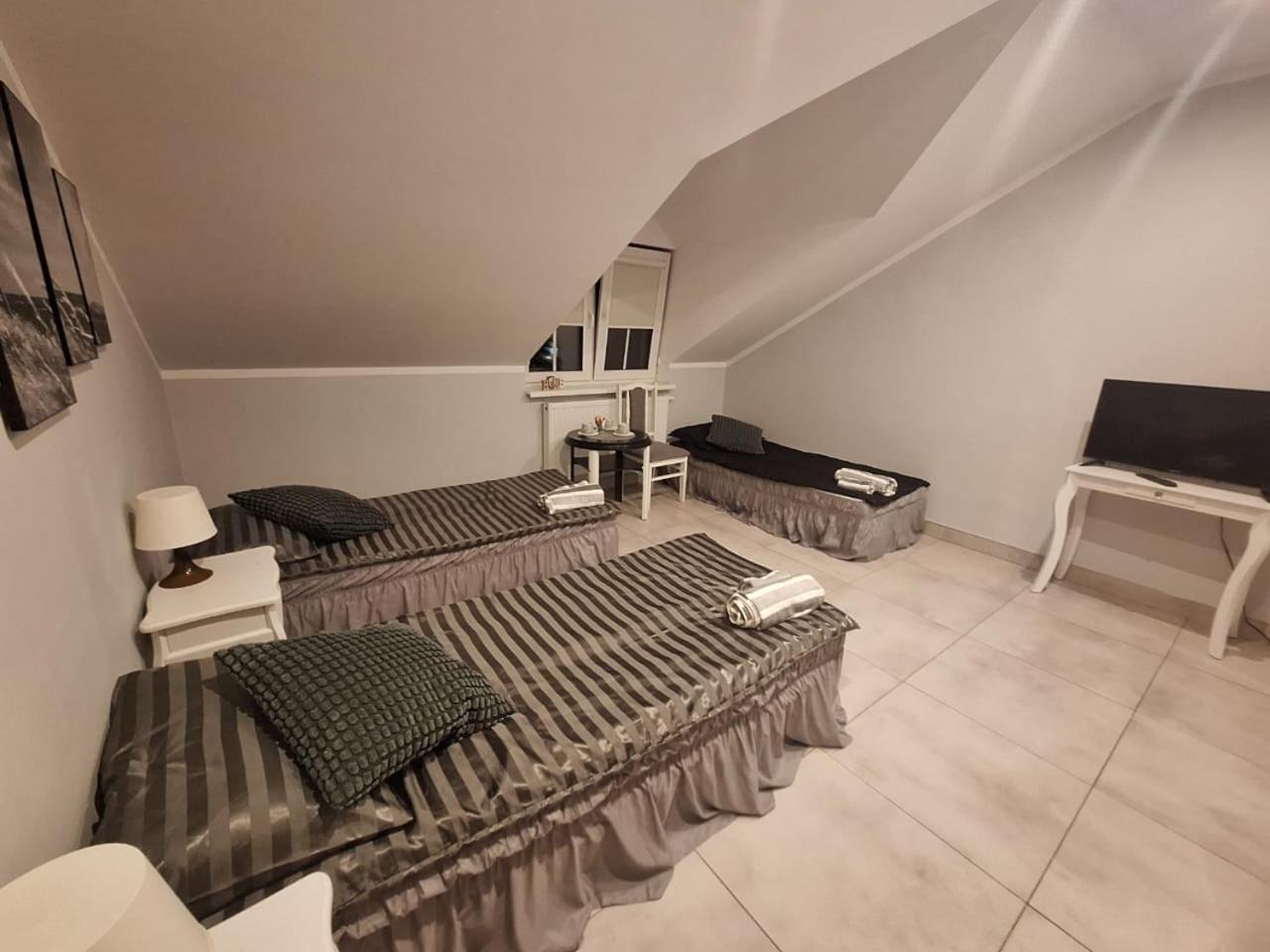 Niyaz Leilighet Warszawa